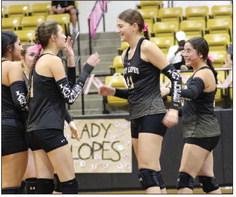 Lady Lopes clinch playoff spot during final week of play