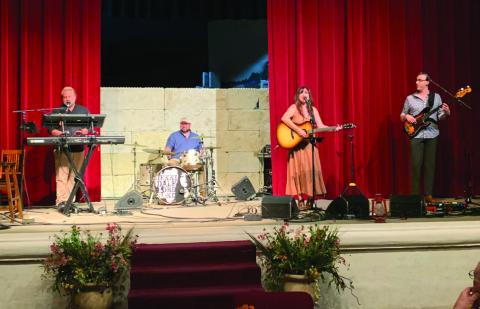 LIVE ENTERTAINMENT Jenni Dale Lord and the Jenni Dale Lord Band were the special guest entertainers for the Community Recovery Center’s annual roundup fundraiser at the Ragtown Gospel Theater, Saturday, Sept. 14. | ANNA GIBSON PHOTO