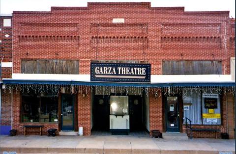 GARZA THEATRE The nonprofit Perky Palette was represented by Jesse Dixon during the city council meeting Nov. 18, with an update and a request for the deed stipulation to be removed. Dixon’s efforts in seeking funding have been blocked by the stipulation from nearly all major funding avenues. | FACEBOOK PHOTO