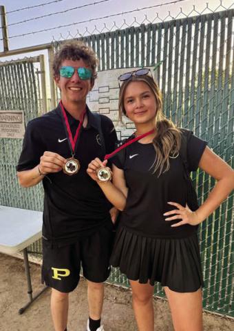 Bold Gold sends two competitors to state meet
