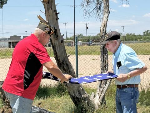 VFW holds ceremony for retired flags