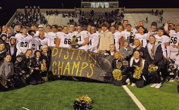 DISTRICT CHAMPIONS The Post Bold Gold Antelopes finished their season with a district record of 5-0 after their win against the Abernathy Antelopes Friday, November 8, with a score 21-13. | KHLOE SMITH PHOTO