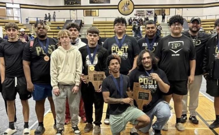 RUNNERS-UP Post High School’s powerlifting team posed with the regional runner-up trophy Saturday in Post. The team finished second overall at the regional powerlifting meet, earning multiple individual honors and advancing lifters to the state meet. | COURTESY PHOTO