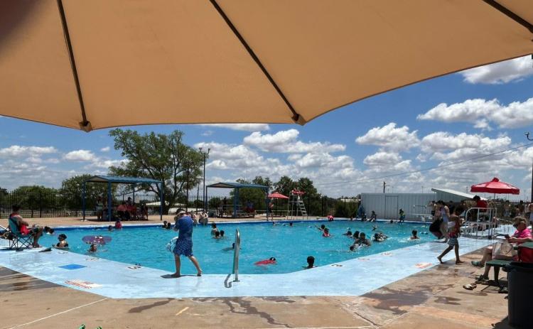 POST POOL OPENS The Post swimming pool officially opened Monday, May 25, Memorial Day, offering families and youth the chance to cool off from a hot summer day. See what changes are in store at the pool this year. Meet this summer’s Post lifeguards, page 5. | COURTESY PHOTO