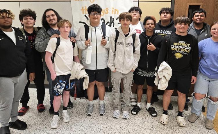 Bold Gold compete at last chance qualifier in Frenship, Elizabeth Fox qualifies for regionals