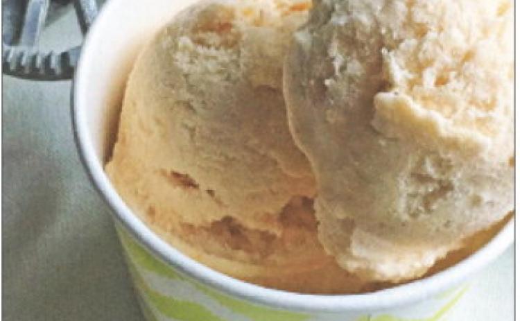 NON-DAIRY PEACH ICE CREAM has a natural sweet, subtle flavor that comes from fresh peaches. The oat milk used provides a creamy texture that closely resembles traditional dairy ice cream, ensuring each scoop is smooth and indulgent. Its gentle taste allows the vibrant peach flavor to stand out, resulting in a perfectly balanced and delicious dessert. Opting for oat milk-based peach ice cream means enjoying a rich treat that’s both satisfying and wholesome! | ANGELINA LARUE PHOTO