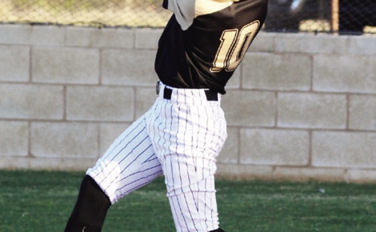 Bold Gold earns first district wins of season