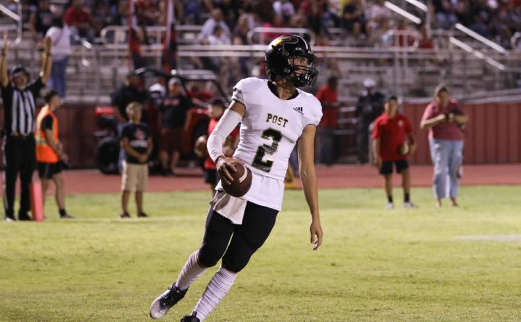 Senior Quarter Back Cruz Navarro scores a touchdown on a quarterback keeper, taking the Bold Gold to within two points of the Cubs. A failed PAT kept the Antelopes at 18 to 20. ABIGAIL RODRIQUEZ PHOTO